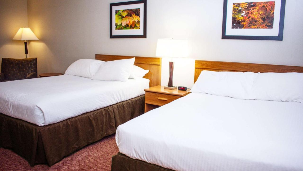 Magnuson Hotel Country Inn Ishpeming Екстериор снимка