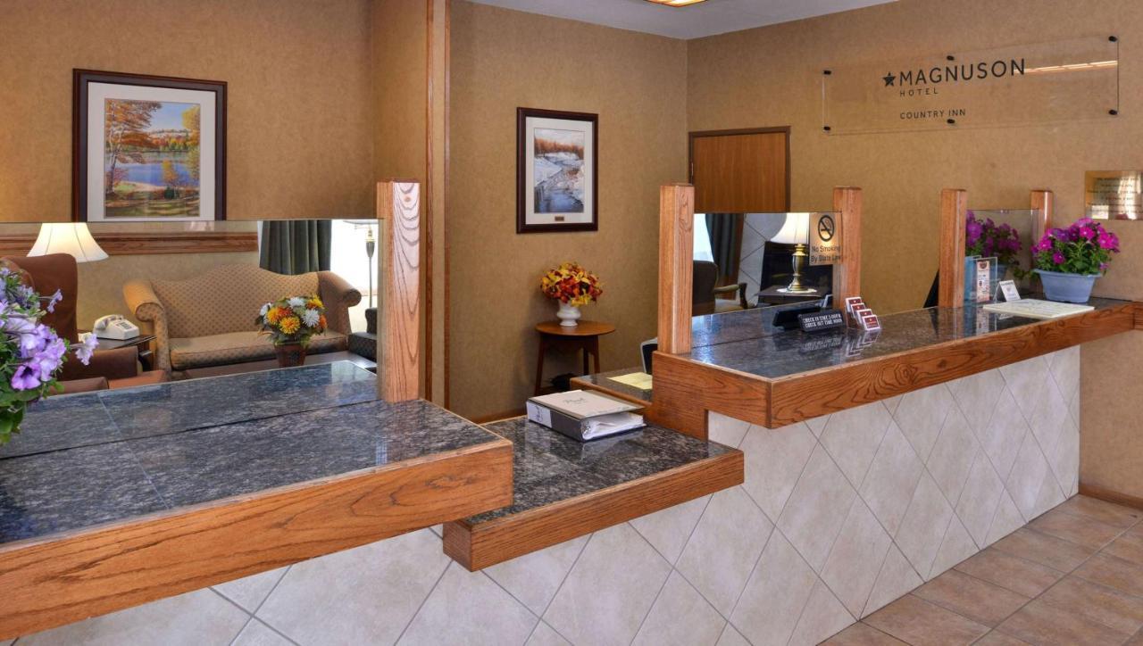 Magnuson Hotel Country Inn Ishpeming Екстериор снимка