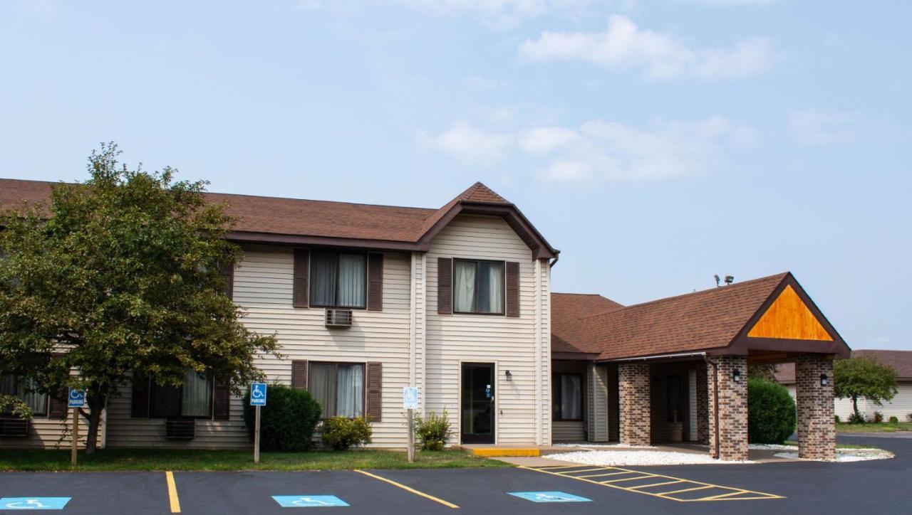 Magnuson Hotel Country Inn Ishpeming Екстериор снимка