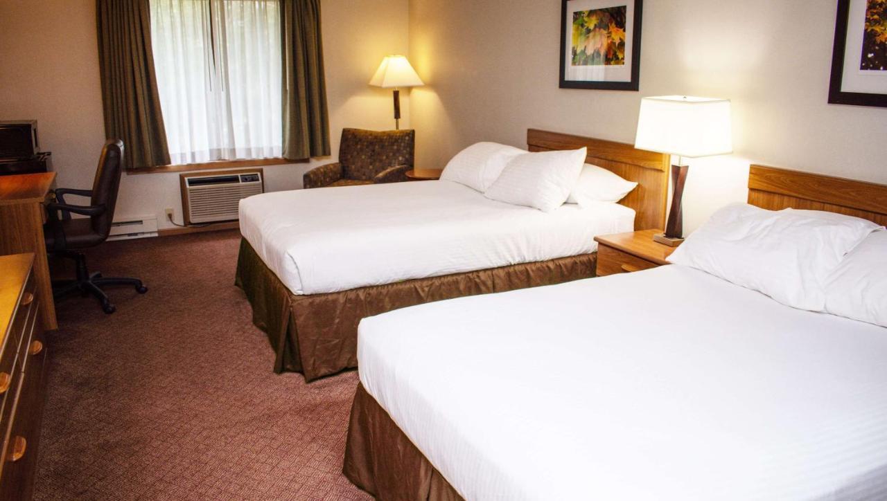 Magnuson Hotel Country Inn Ishpeming Екстериор снимка