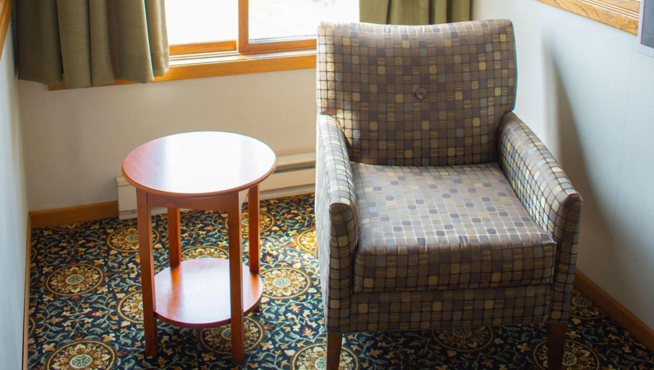 Magnuson Hotel Country Inn Ishpeming Екстериор снимка